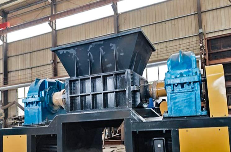Tyre Shredder Machine