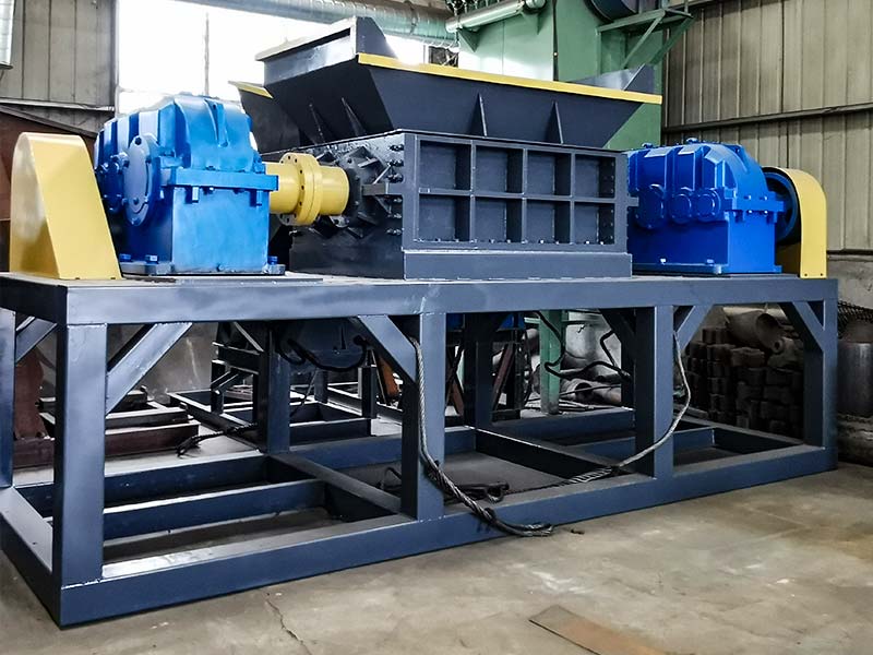 Tyre Shredder Machine