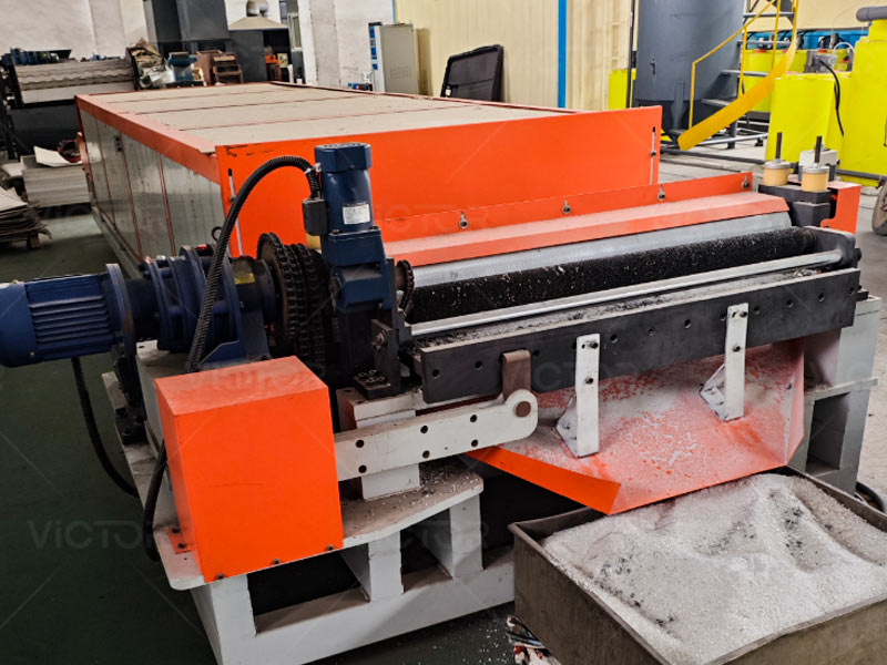 Solar panel recycling machine